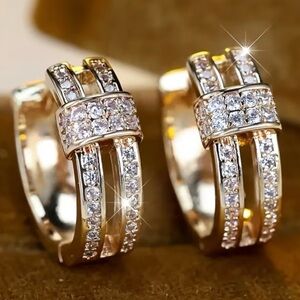 Stylish Copper Earrings Inlaid with Synthetic Zircon​ Stones